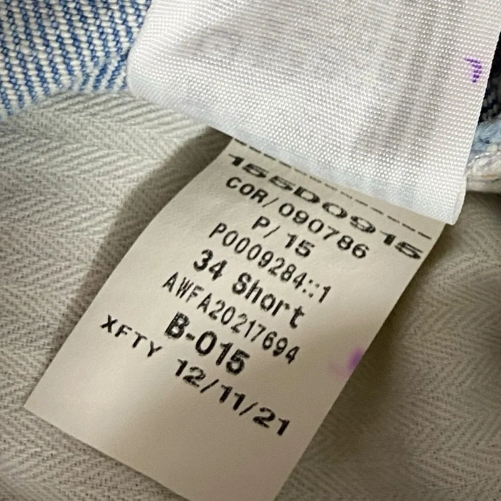 Abercrombie & Fitch The 90’s Straight Ultra High Rise Jean - Picture 12 of 13